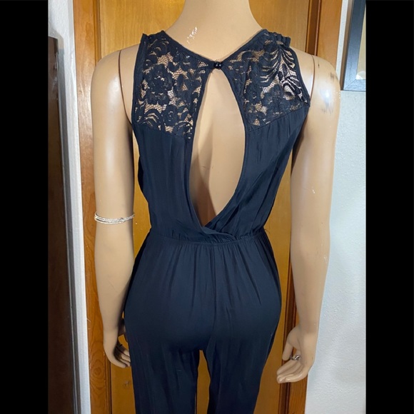 LACE JUMPSUIT - Picture 8 of 9